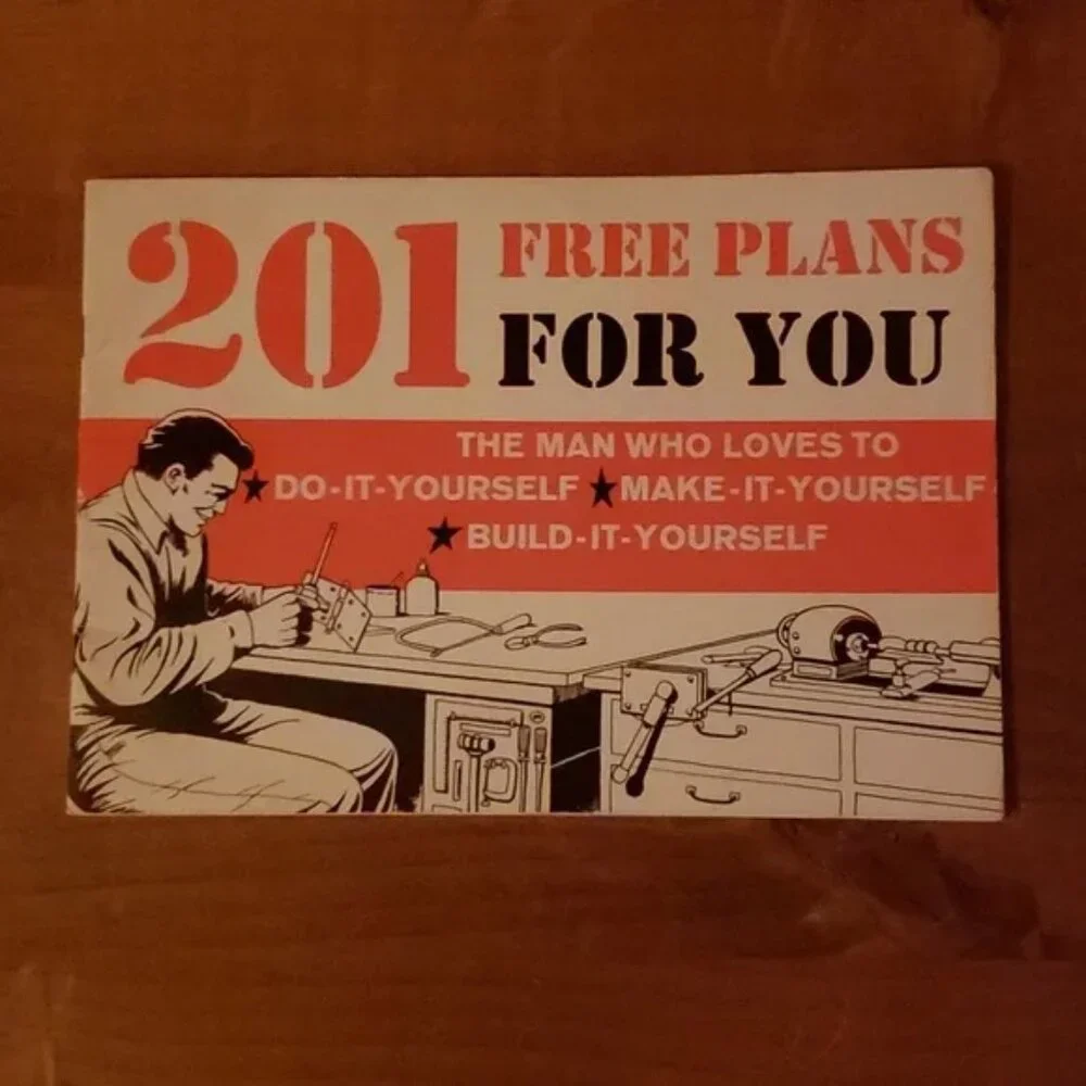 TWO ITEMS: 1950s Fisherman's Crying Towel and 1970s 201 Plans For You booklet - Picture 2 of 7